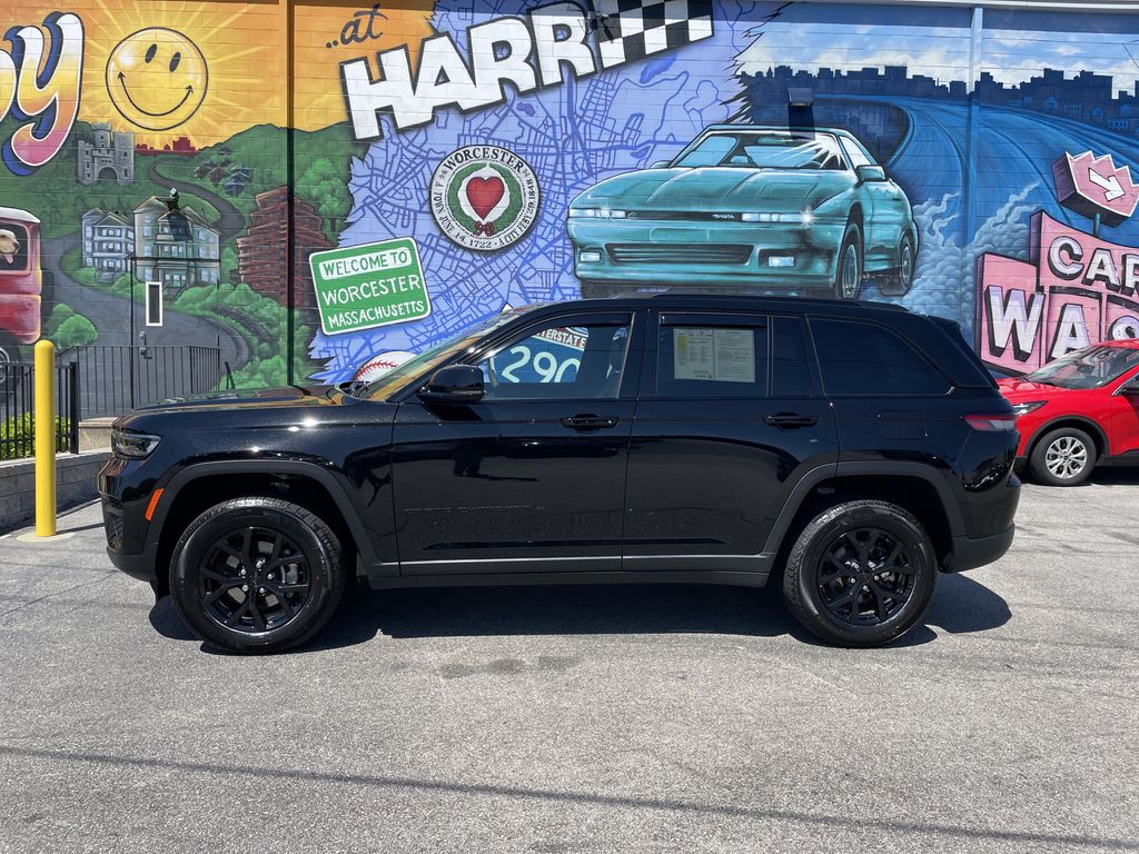 Used 2025 Jeep Grand Cherokee SUV