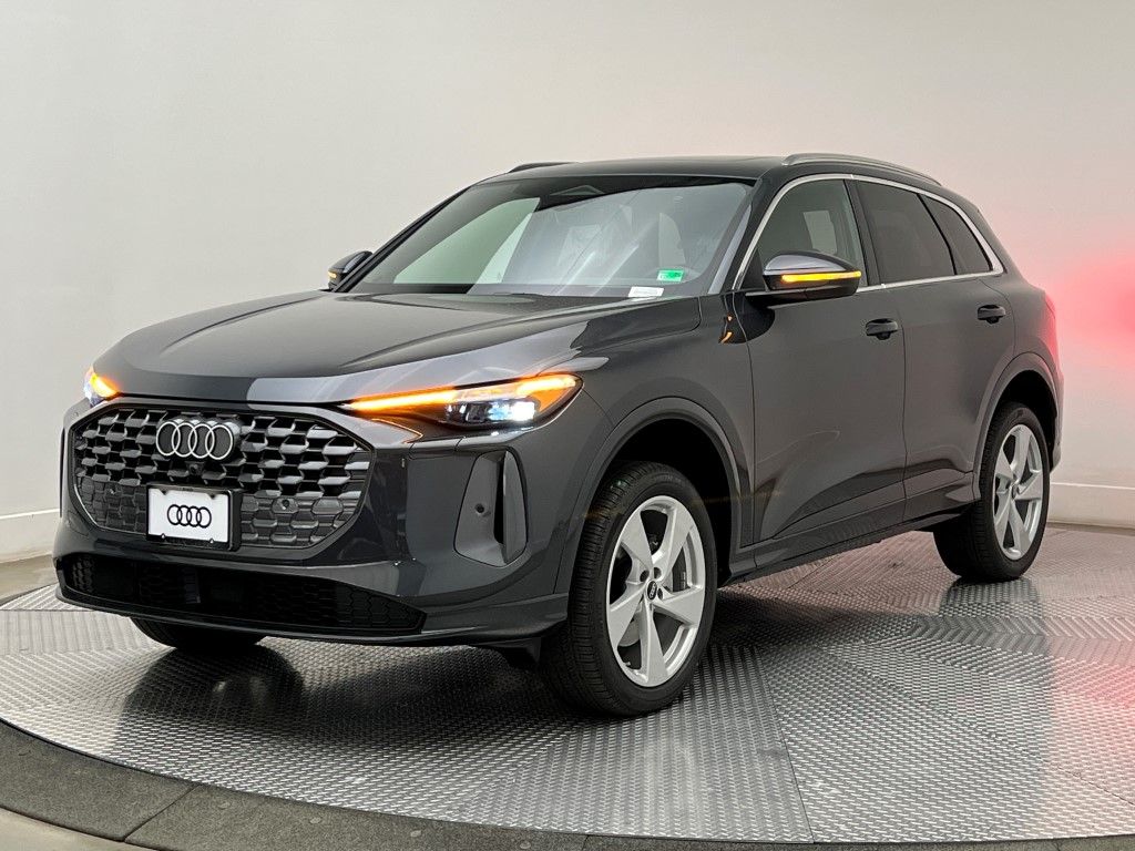 Thumbnail: 2025 Audi Q5 - 2