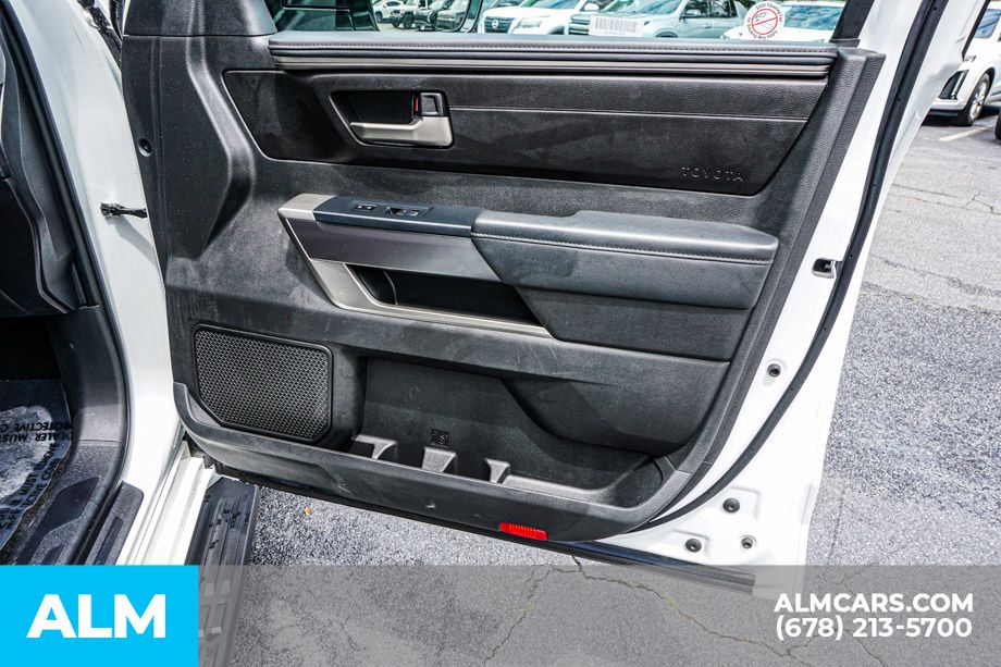 Used 2025 White Toyota SR5 image 57