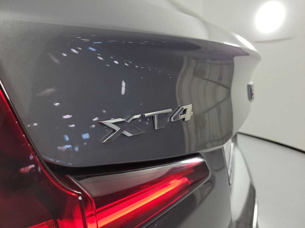 2025 Cadillac XT4 Premium Luxury - 5