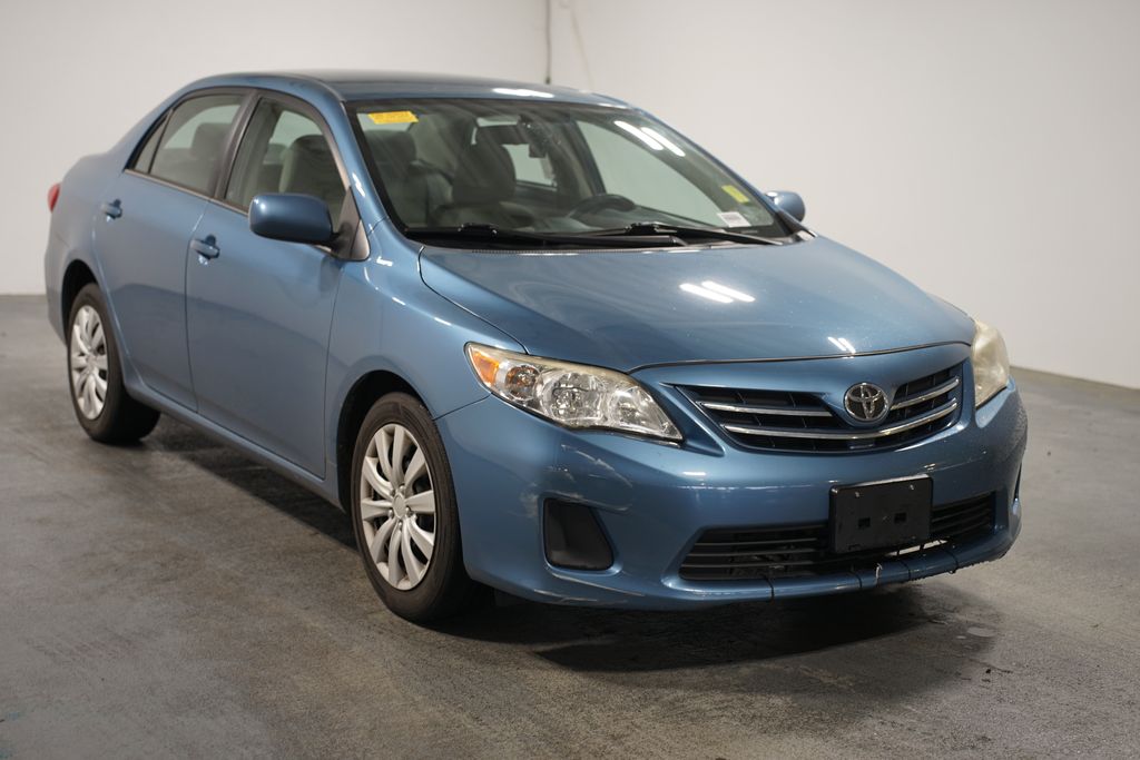 2013 Toyota Corolla LE 3