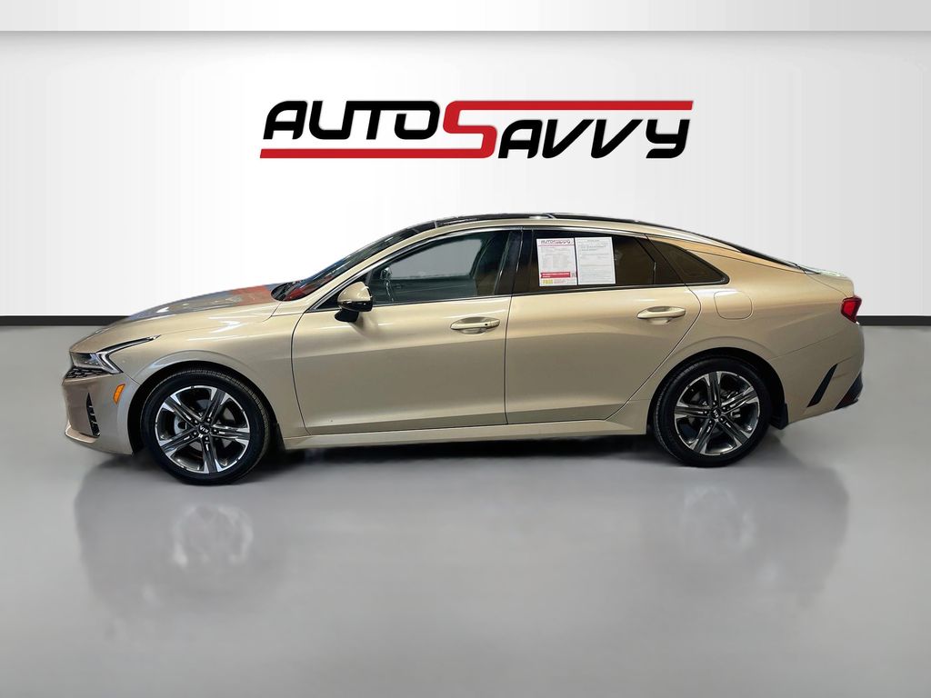 Used 2021 Crystal Beige Kia EX image 4
