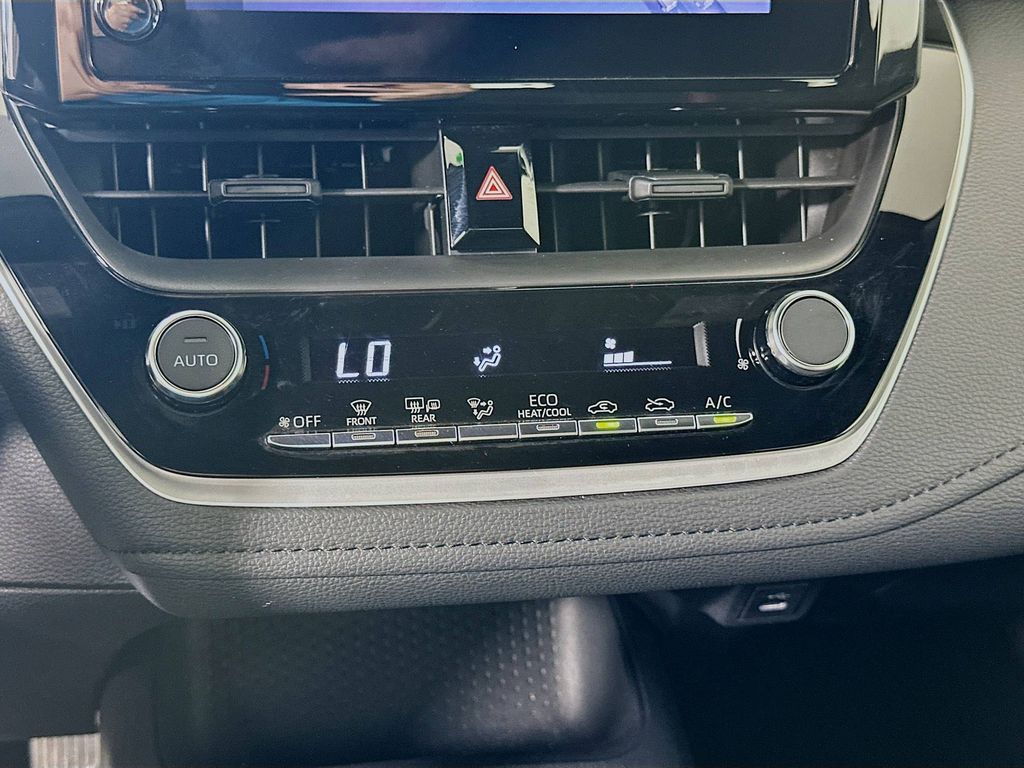 Thumbnail: 2024 Toyota Corolla - 16