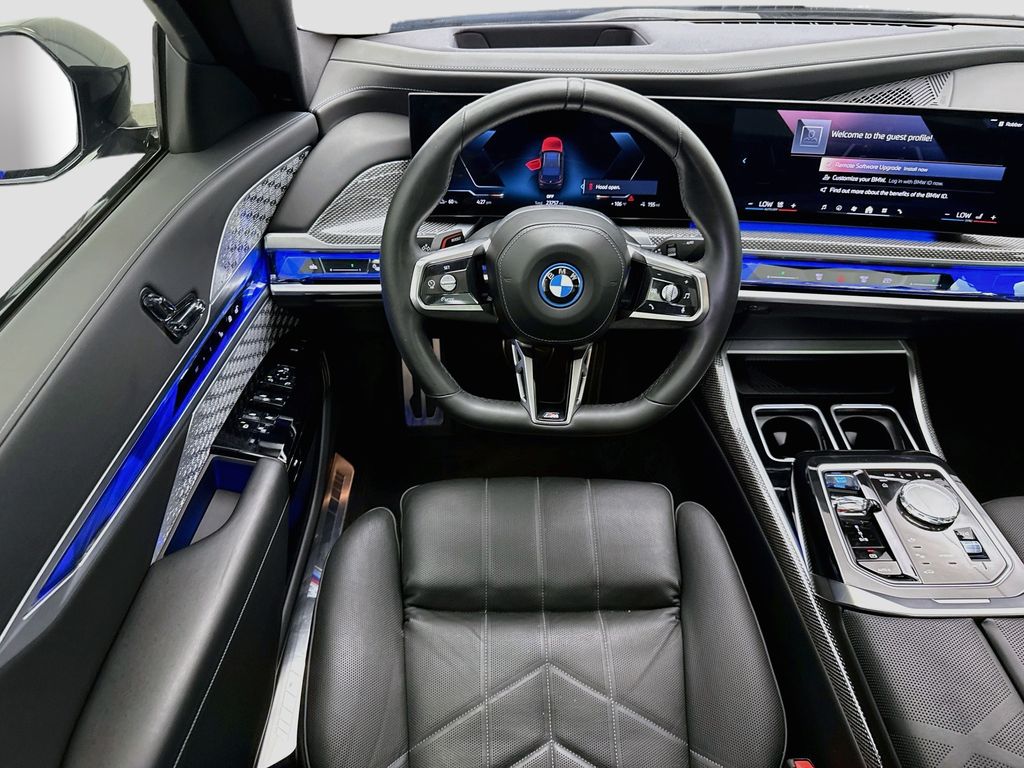 Thumbnail: 2024 BMW i7 - 10