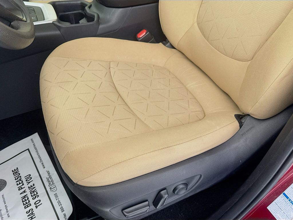 Used Car 2021 Toyota Rav4 Hybrid  Xle For Sale Under $25,000 In Austin, Texas