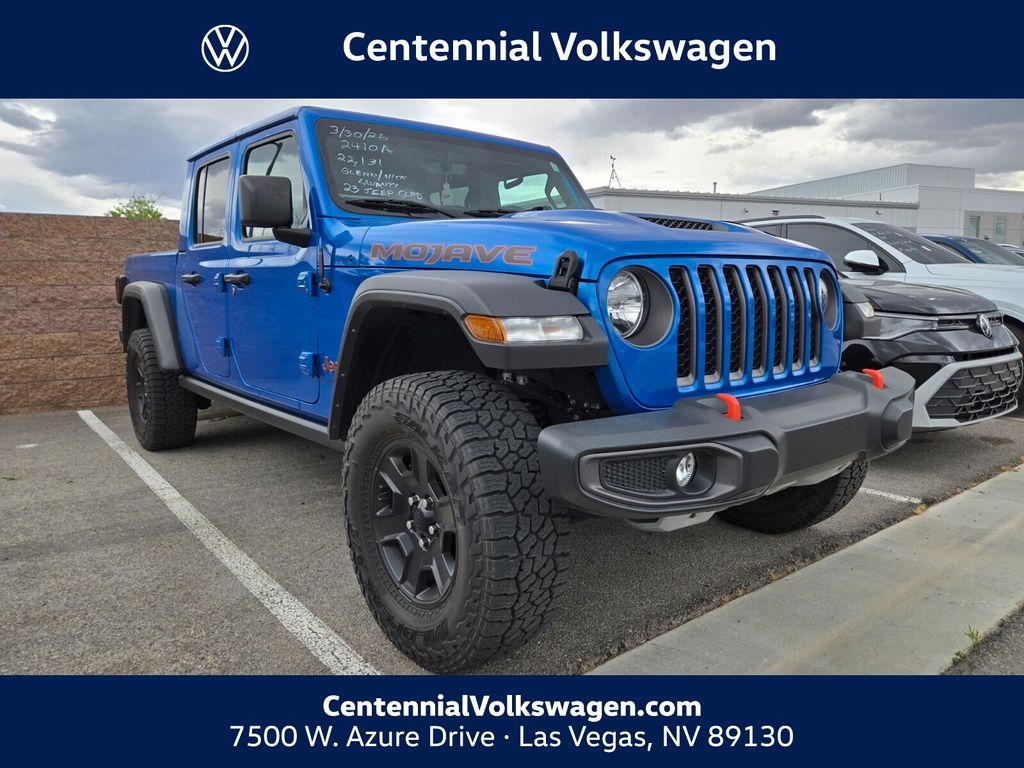 Hydro Blue Pearlcoat 2023 Jeep Gladiator Mojave Crew Cab 4WD Pickup Truck Four-Wheel Drive 8-Speed Automatic