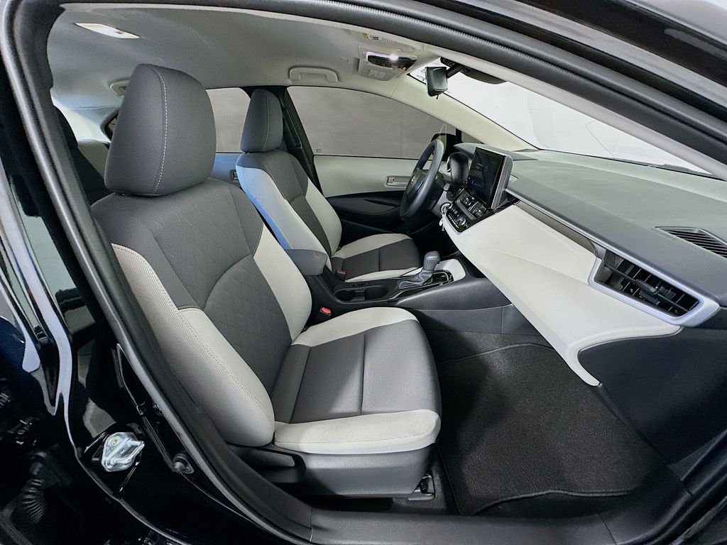 Thumbnail: 2025 Toyota Corolla - 27