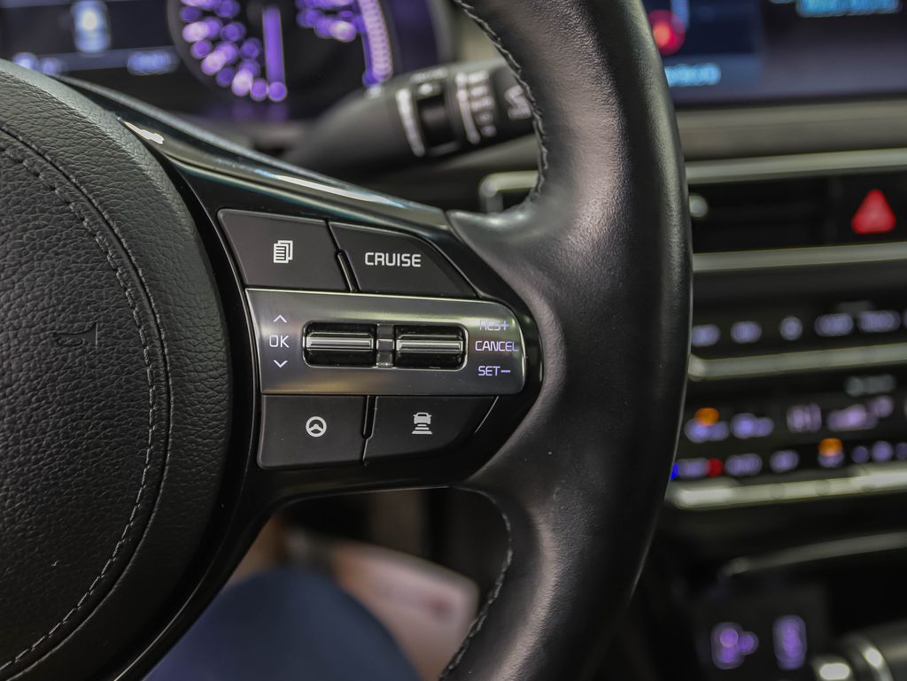 Thumbnail: 2020 Kia Cadenza - 13