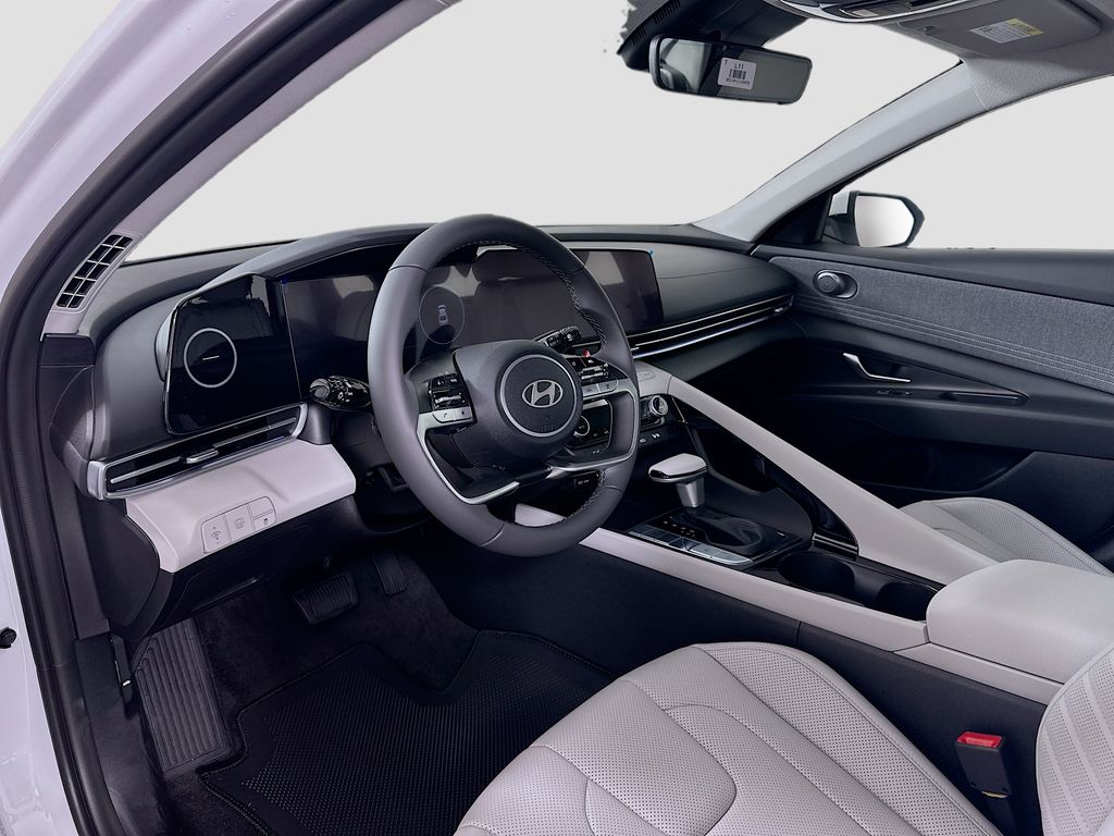 Thumbnail: 2025 Hyundai Elantra - 9
