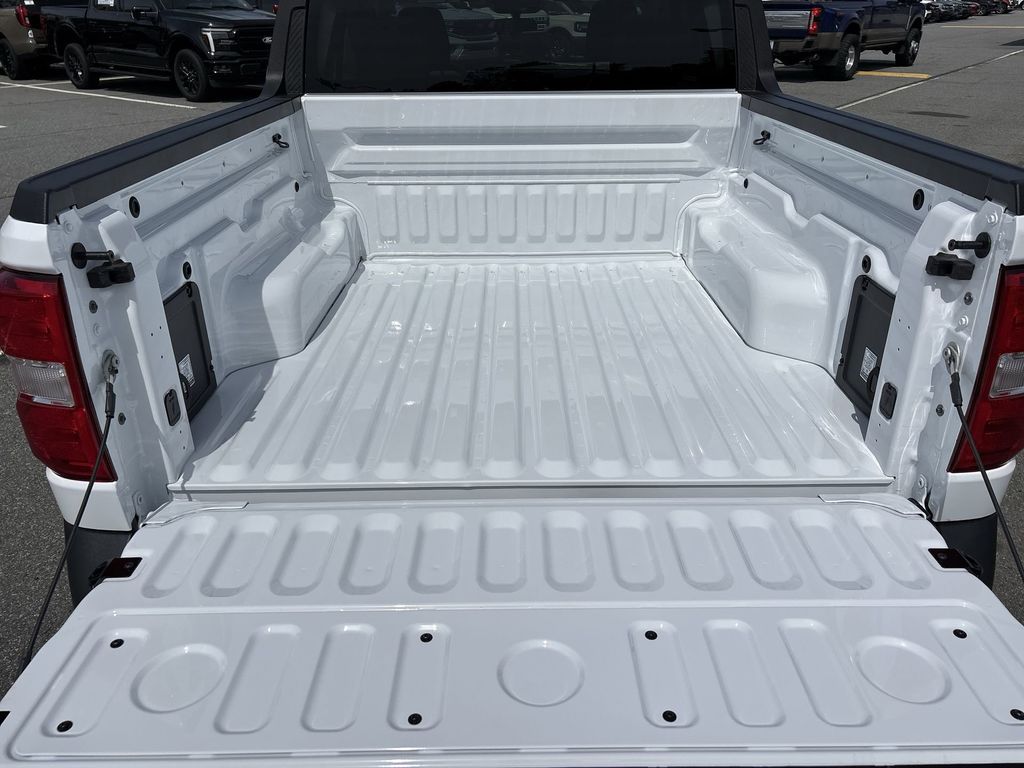 New 2026 Oxford White Ford XL image 21