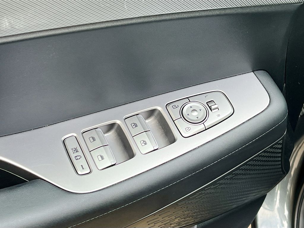 Used 2025 Gray Hyundai XRT image 18