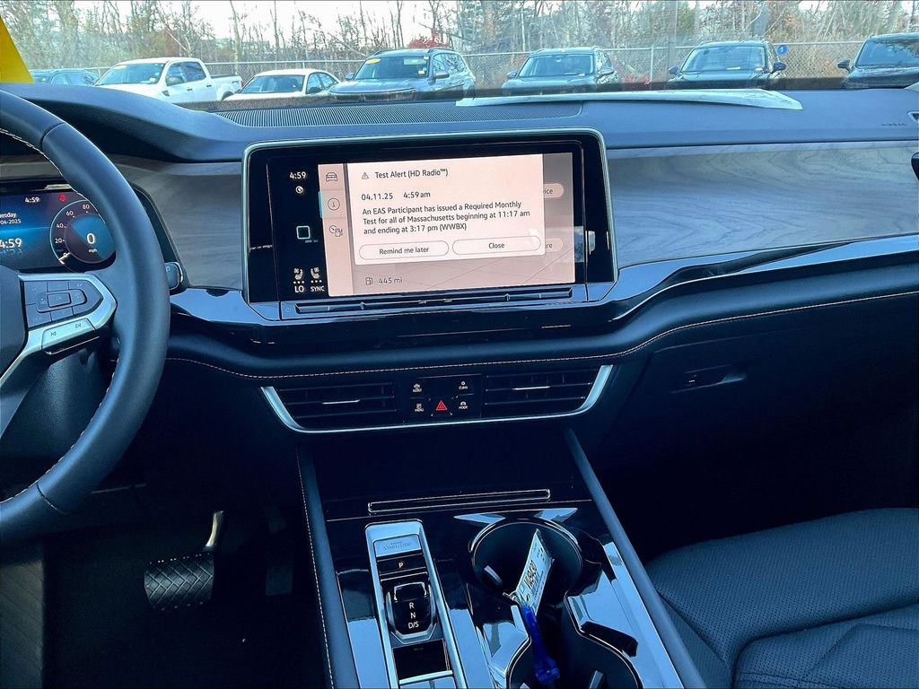 2026 Volkswagen Atlas — photo 13