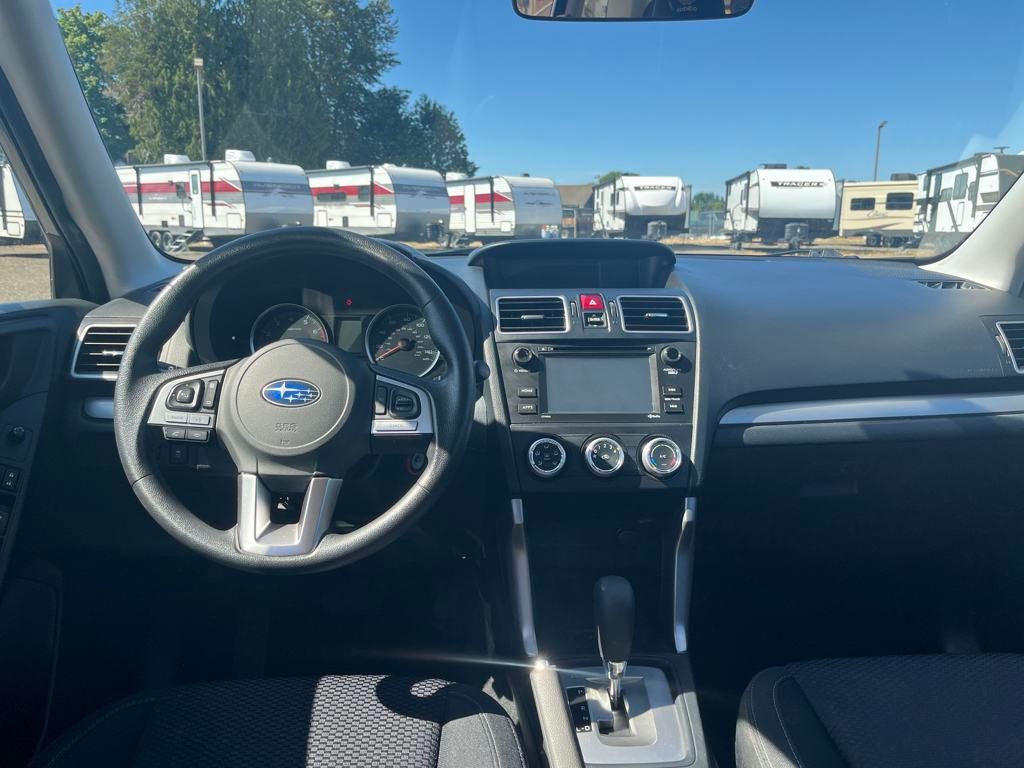 2018 Ice Silver Metallic Subaru Forester 2.5i AWD SUV
