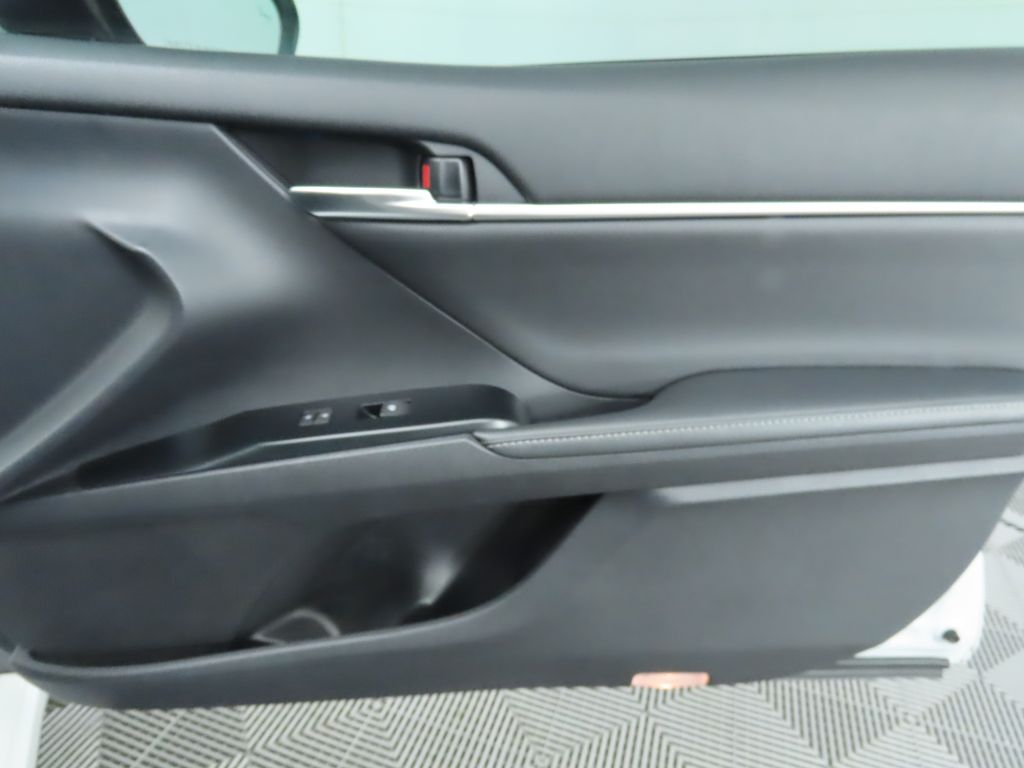 Thumbnail: 2019 Toyota Camry - 26