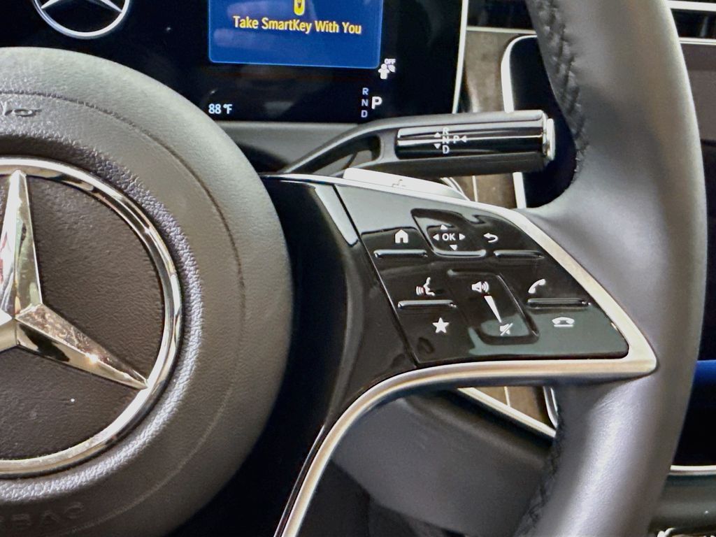 Thumbnail: 2025 Mercedes-Benz E-Class - 12