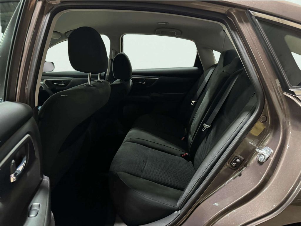 Used 2015 Java Metallic Nissan 2.5 SV image 21