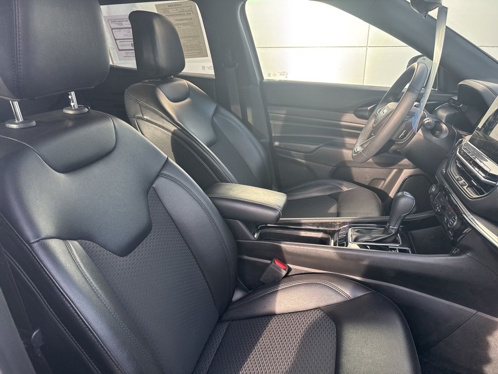 2022 Jeep Compass Altitude FWD