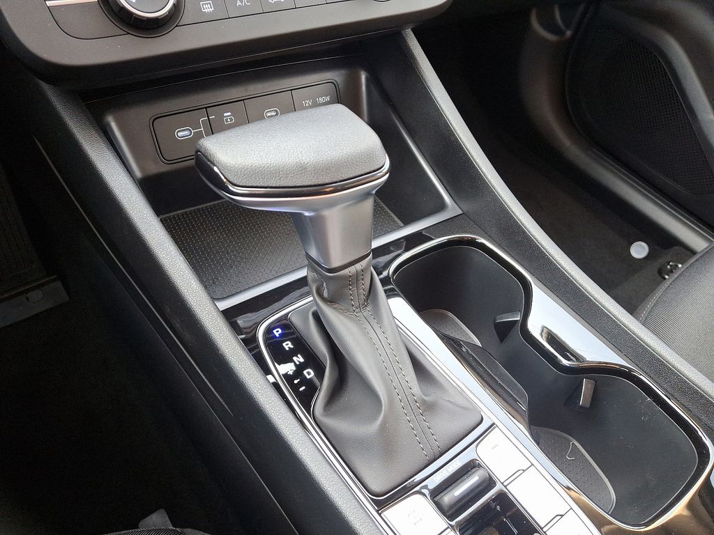 2025 Hyundai Tucson SE 9