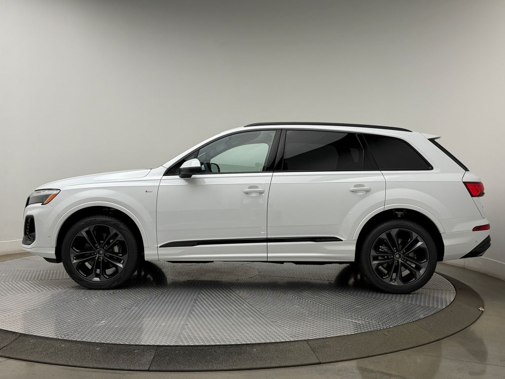 Thumbnail: 2026 Audi Q7 - 5
