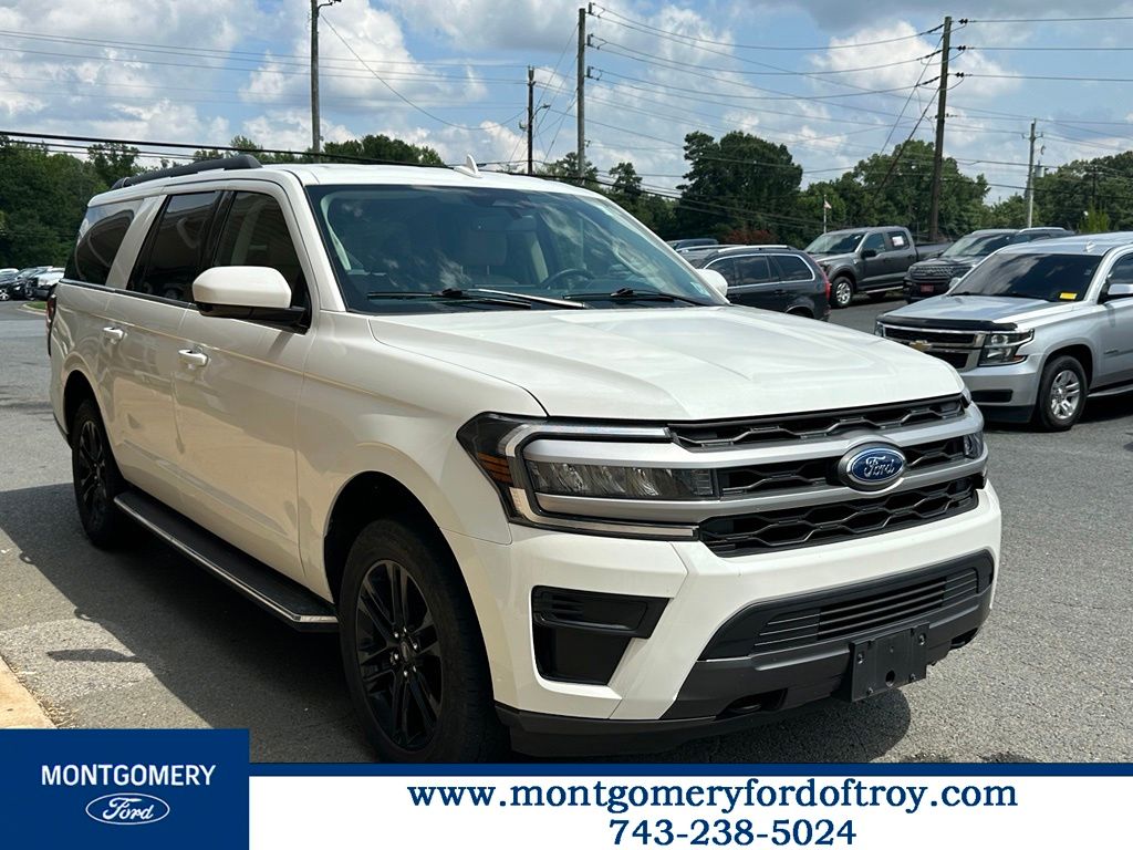 White Metallic 2022 Ford Expedition SUV / Crossover Four-Wheel Drive Automatic