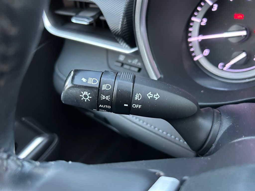 Thumbnail: 2022 Toyota Highlander - 23
