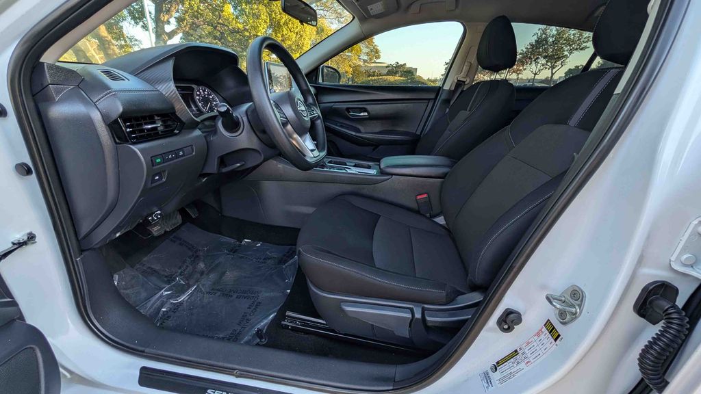 Used 2024 Nissan Sentra SV 4D Sedan