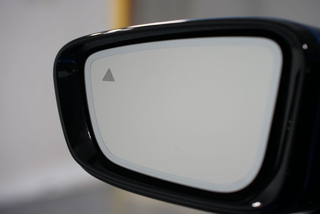 Thumbnail: 2019 BMW 8 Series - 27