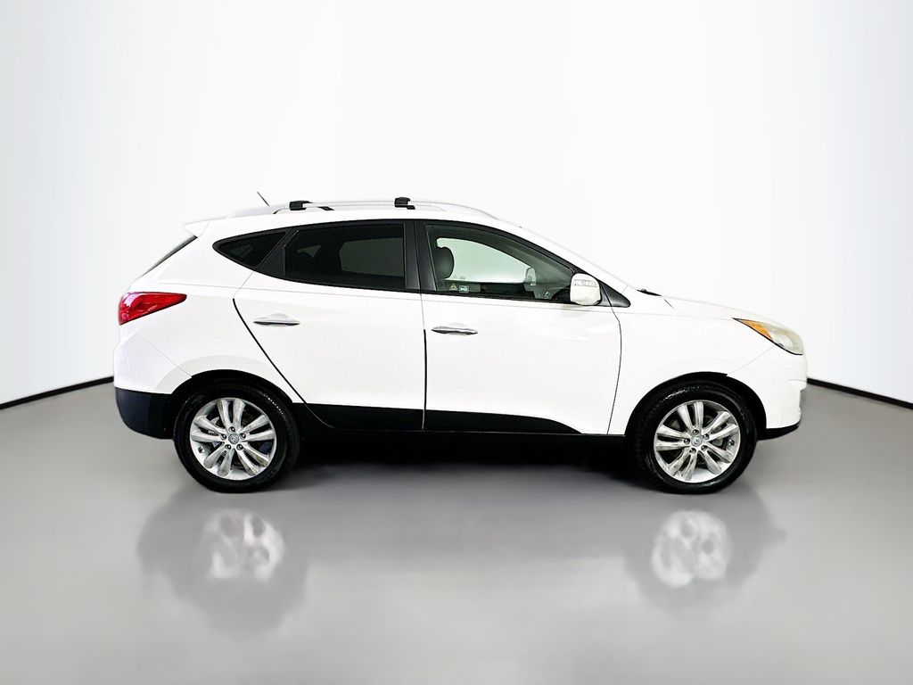 Thumbnail: 2012 Hyundai Tucson - 4