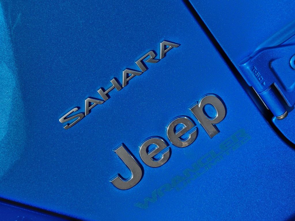 2022 Jeep Wrangler Unlimited Sahara 4xe 10