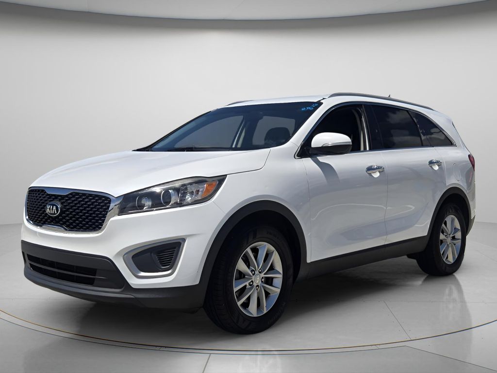 2017 Kia Sorento - $9,039