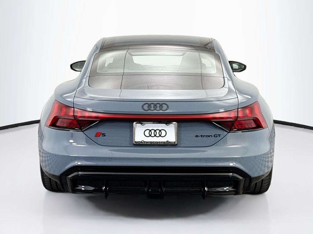 Thumbnail: 2026 Audi e-tron GT - 6