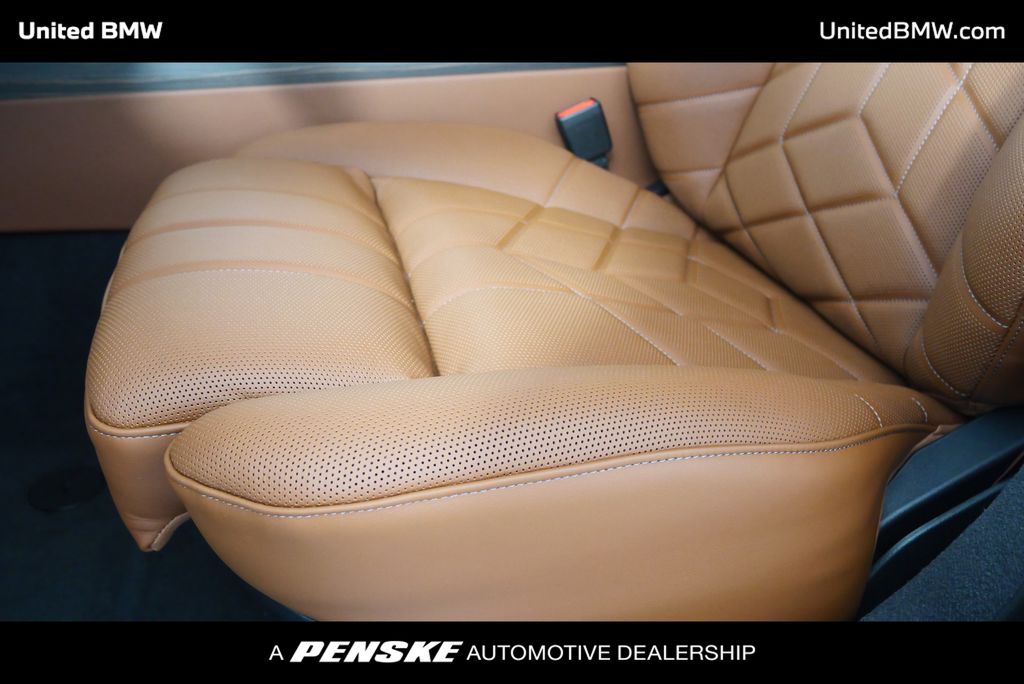 Thumbnail: 2025 BMW 7 Series - 10