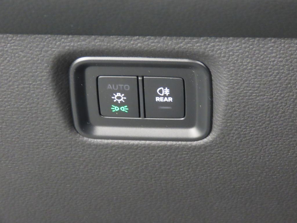 Thumbnail: 2026 Porsche Cayenne - 24