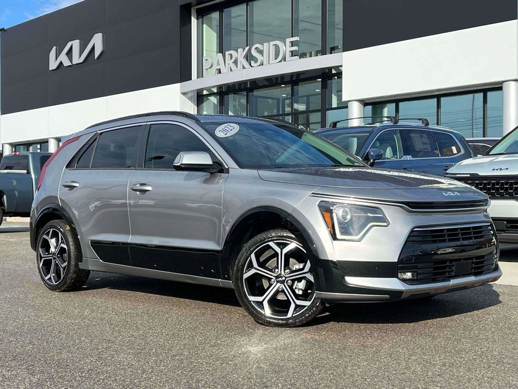 2023 Kia Niro EX Touring FWD