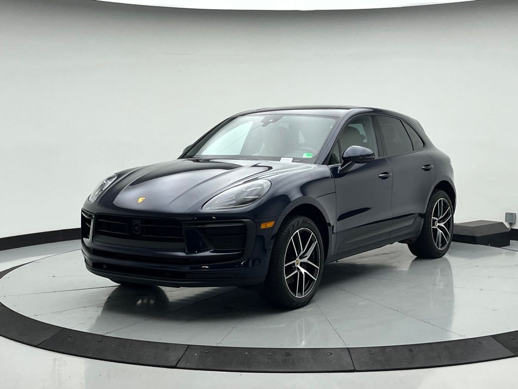 Thumbnail: 2023 Porsche Macan - 1