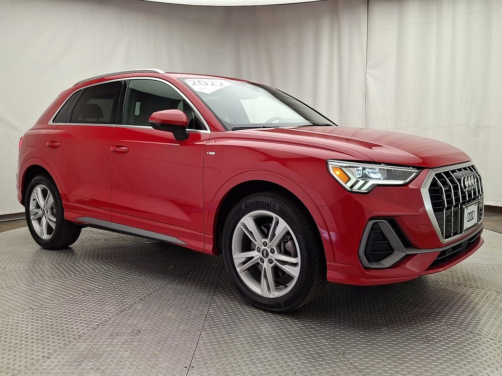 Thumbnail: 2022 Audi Q3 - 3