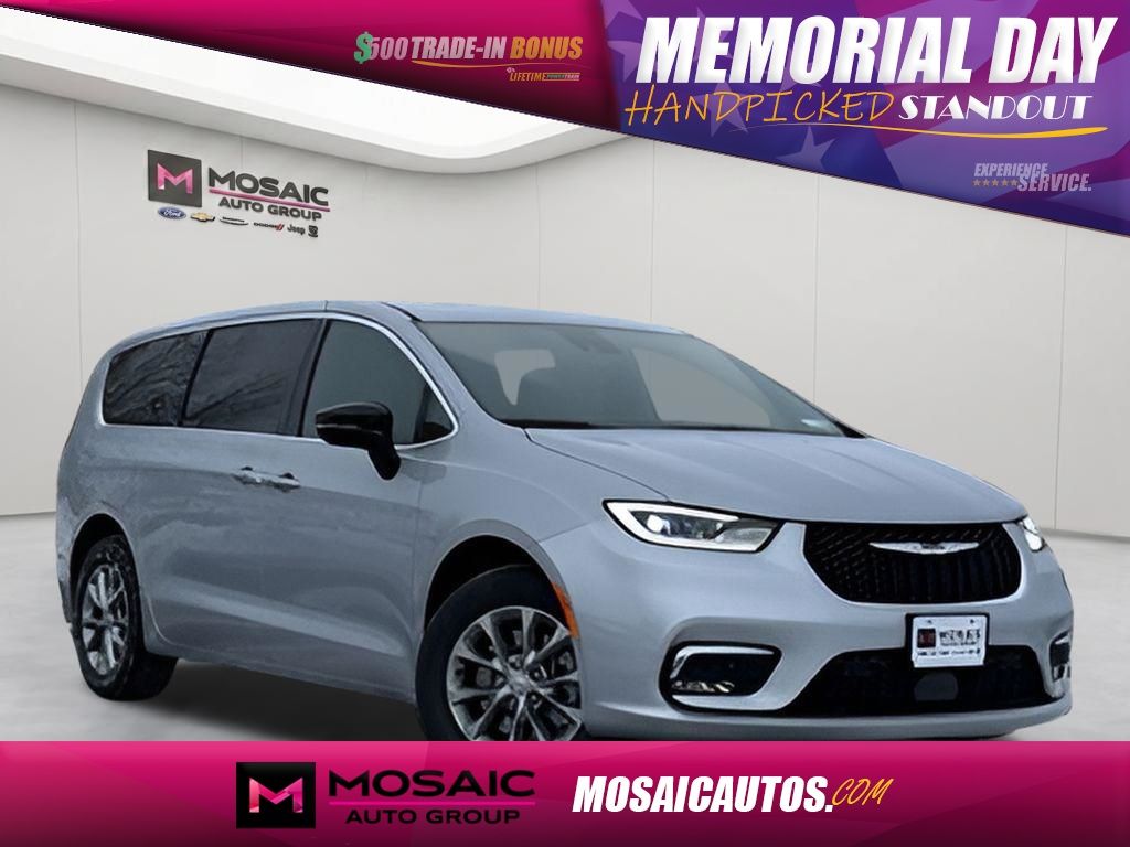Silver Mist Clearcoat 2026 Chrysler Pacifica Select AWD Minivan All-Wheel Drive 9-Speed Automatic