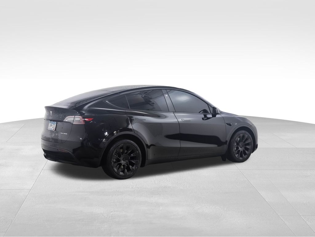 Thumbnail: 2024 Tesla Model Y - 5