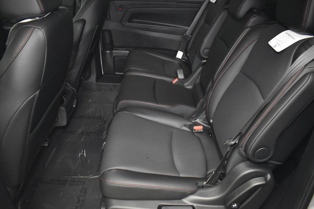 Thumbnail: 2026 Honda Odyssey - 20