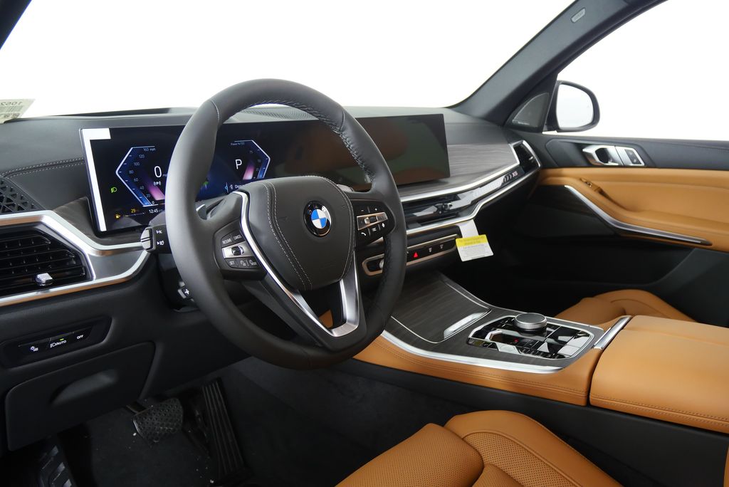 Thumbnail: 2026 BMW X5 - 12