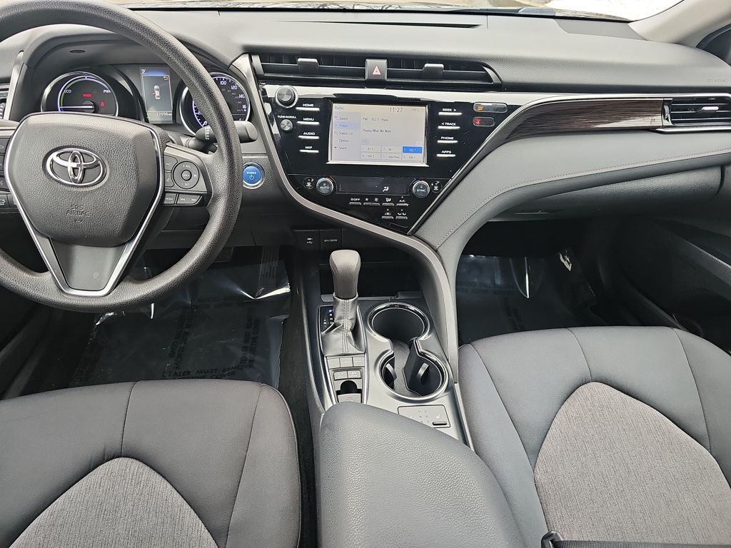 2019 Toyota Camry Hybrid LE
