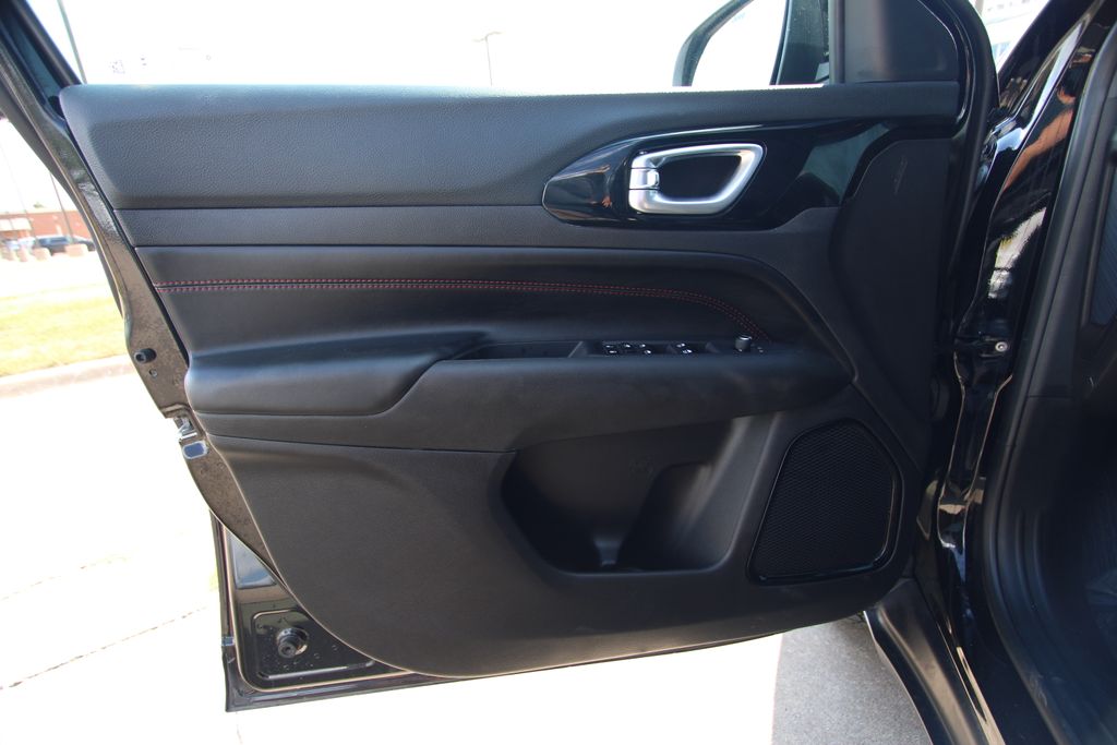 Used 2025 Jeep Compass SUV