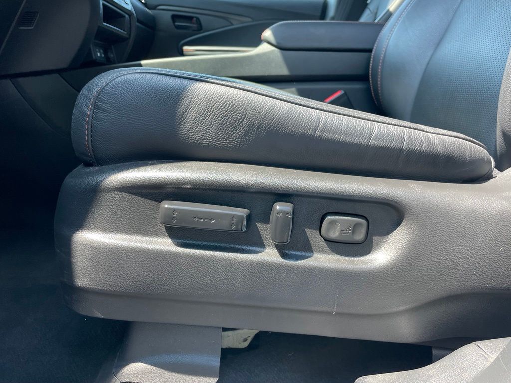 Thumbnail: 2025 Honda Passport - 25