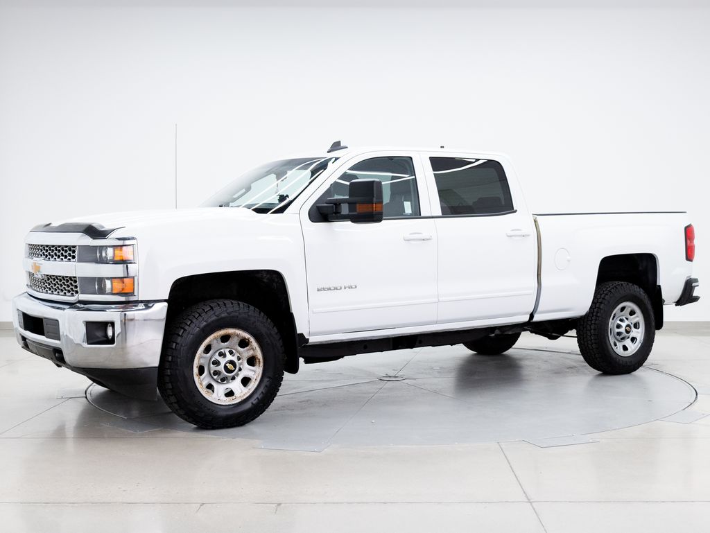 2019 White Chevrolet Silverado 2500HD LT 4X4 Truck