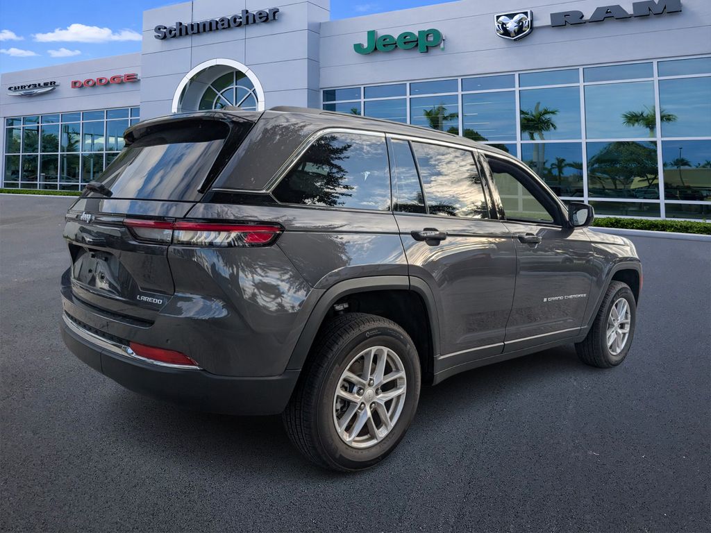 new 2025 Jeep Grand Cherokee car, priced at $26,420