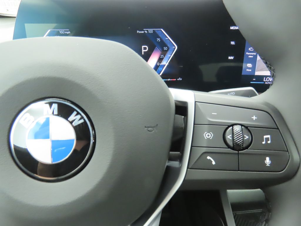 Thumbnail: 2025 BMW 2 Series - 13