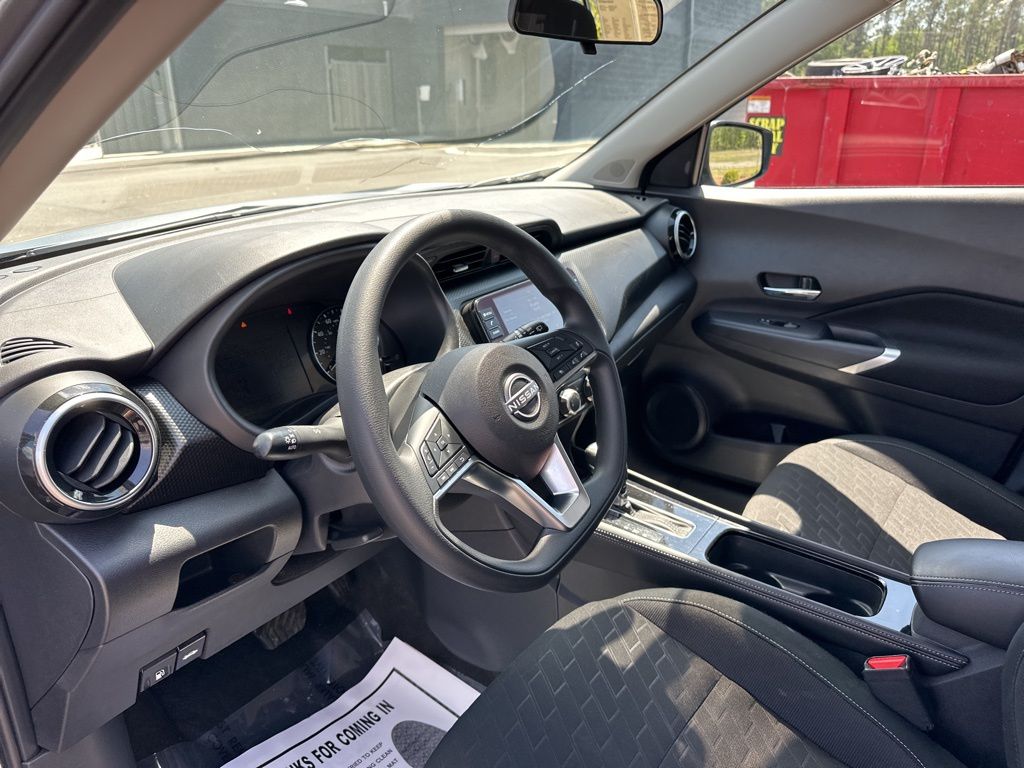 2024 Gun Metallic Nissan Kicks SV FWD SUV