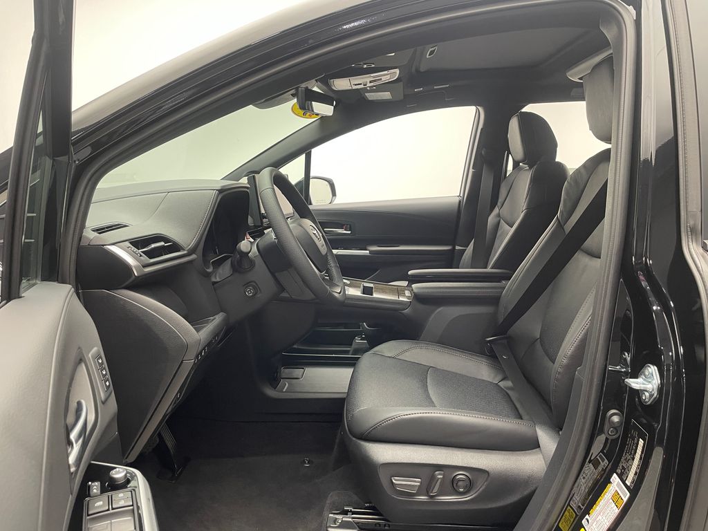 Thumbnail: 2026 Toyota Sienna - 12