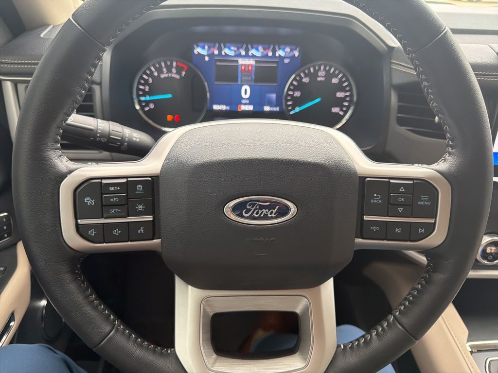 2023 Ford Expedition Max XLT White at River Oaks CDJR