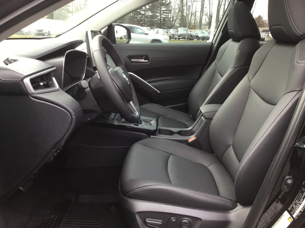 Thumbnail: 2026 Toyota Corolla Cross - 14